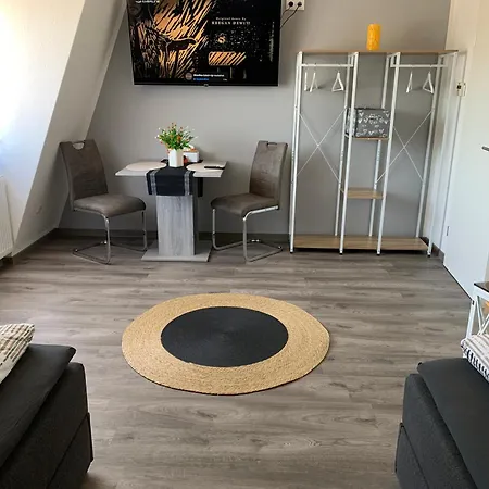 -Fewo Benz- Exklusive Ferienwohnung Im Stadtzentrum Von Wittenberge Modernes Ambiente, 3 Einzelzimmer Fuer Bis Zu 6 Gaeste - Voll Ausgestattet Mit Waipu-Tv Und High-Speed-Wlan Bettwaesche Und Handtuecher Inklusive! Buitenkant foto
