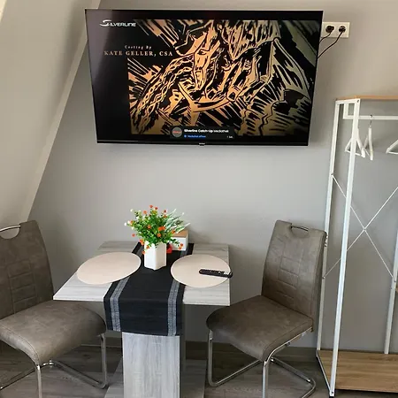 -Fewo Benz- Exklusive Ferienwohnung Im Stadtzentrum Von Wittenberge Modernes Ambiente, 3 Einzelzimmer Fuer Bis Zu 6 Gaeste - Voll Ausgestattet Mit Waipu-Tv Und High-Speed-Wlan Bettwaesche Und Handtuecher Inklusive! Buitenkant foto