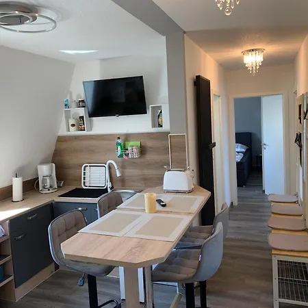 -Fewo Benz- Exklusive Ferienwohnung Im Stadtzentrum Von Wittenberge Modernes Ambiente, 3 Einzelzimmer Fuer Bis Zu 6 Gaeste - Voll Ausgestattet Mit Waipu-Tv Und High-Speed-Wlan Bettwaesche Und Handtuecher Inklusive! Buitenkant foto