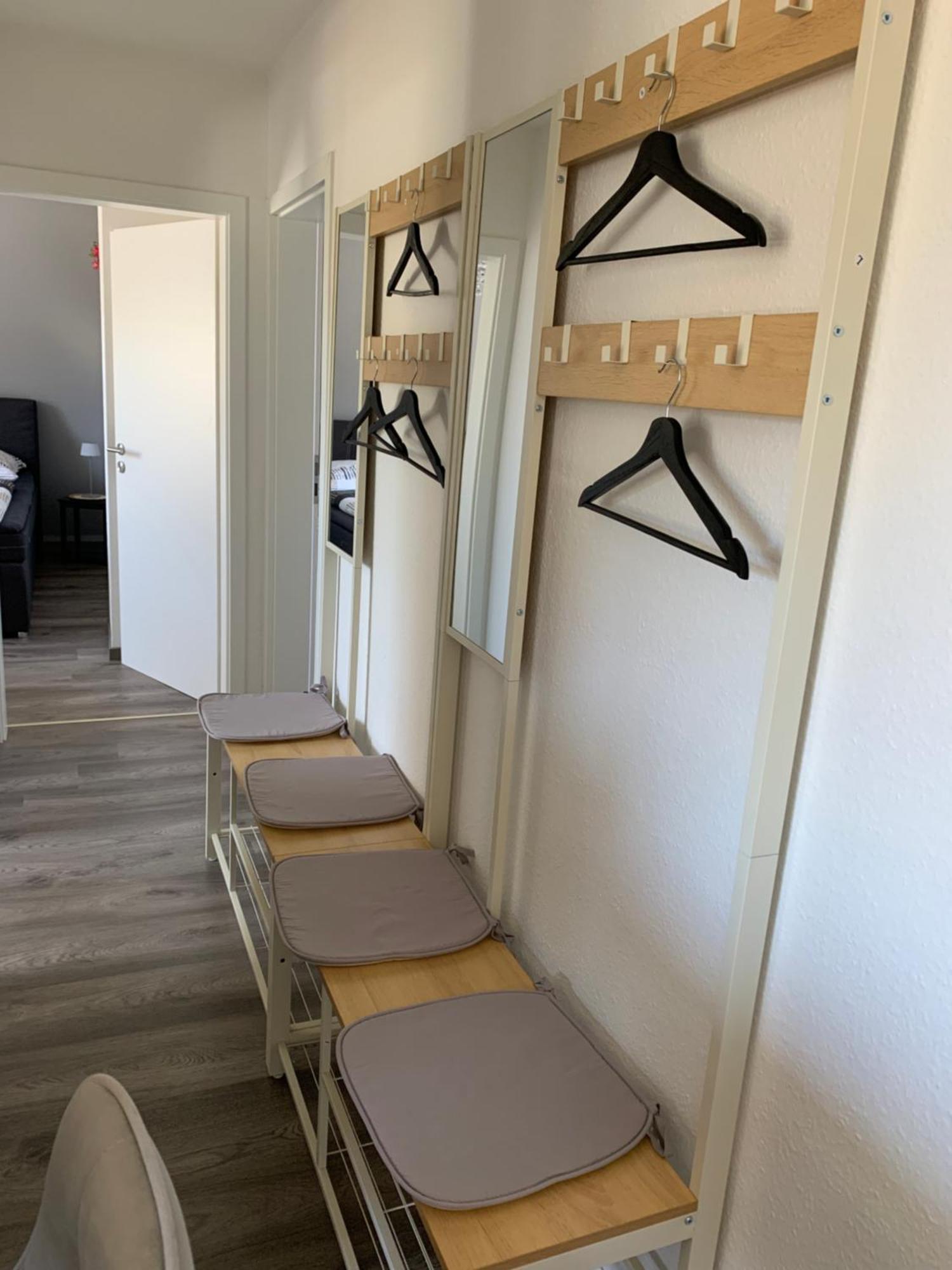 -fewo Benz- Exklusive Im Stadtzentrum Von Modernes Ambiente, 3 Einzelzimmer Fuer Bis Zu 6 Gaeste - Voll Ausgestattet Mit Waipu-tv Und High-speed-wlan Bettwaesche Und Handtuecher Inklusive!